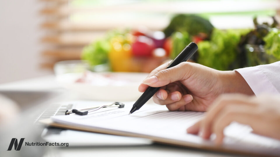 What Does Personalized Nutrition Actually Deliver?